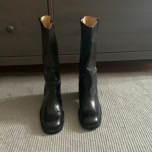 Black pull on heeled boots